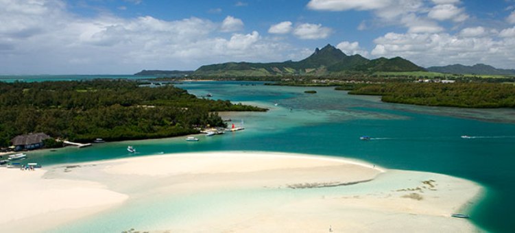 ile-aux-cerf-island-mauritius