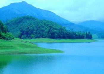 munnar-lake